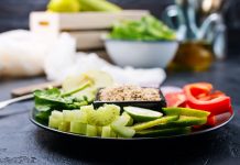 5 nejšílenějších diet historie: Je libo hubnutí s tasemnicí nebo zlatou rybkou? Bizarní diety